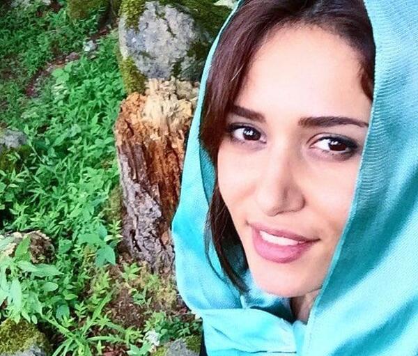 عکس شال فیروزه ای