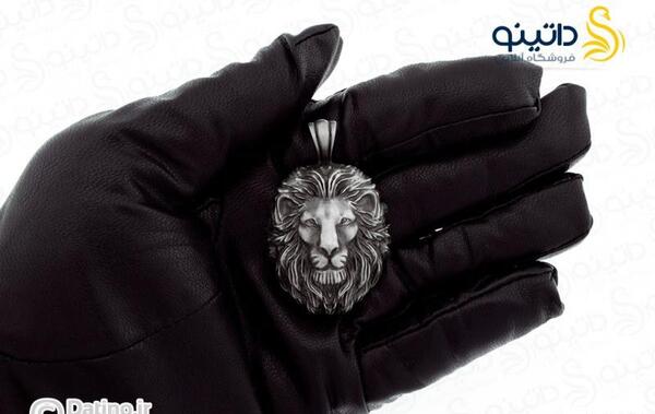 عکس گردنبند شیر