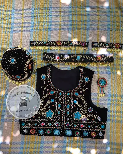 عکس کمربند روی لباس کردی