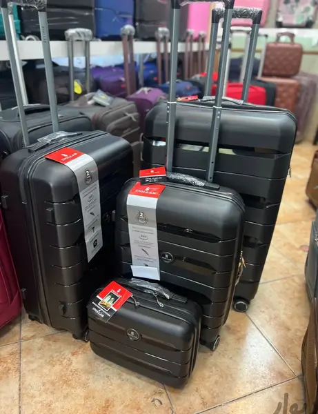 عکس چمدان در تهران