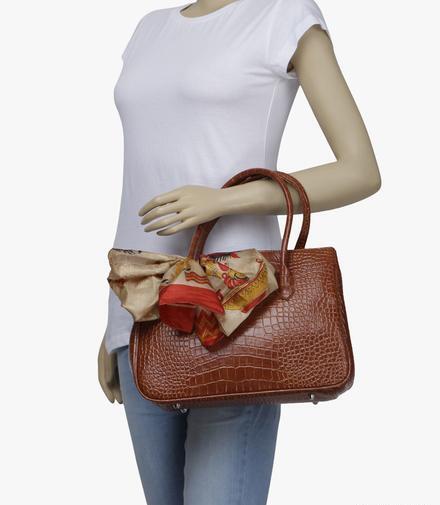 عکس کیف دستی قرمز