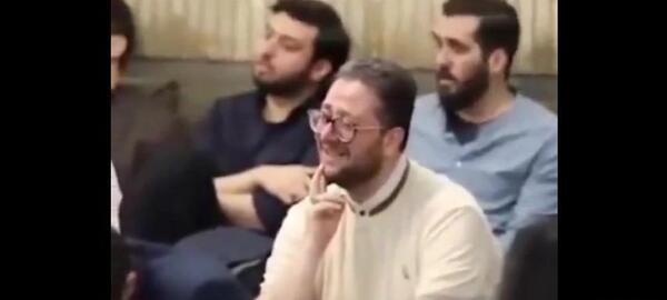 عکس مجری اعجوبه ها و خانواده اش