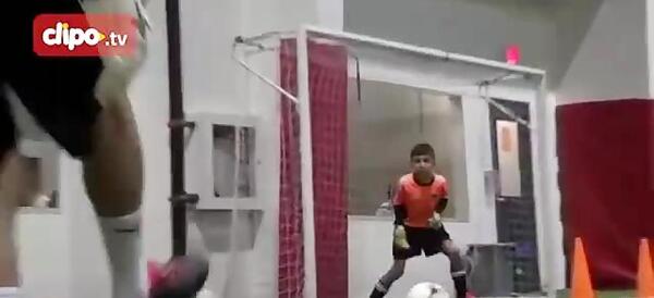 عکس دستکش فوتبالی بچه گانه