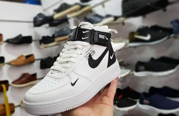 عکس کفش چرم نیم بوت مردانه