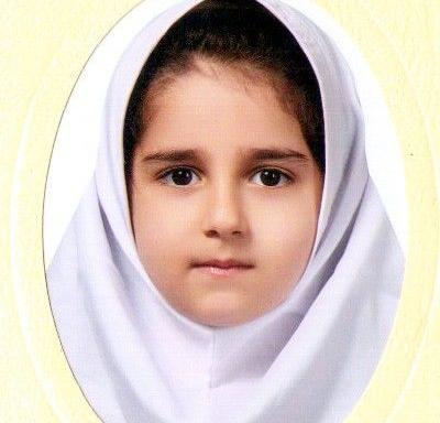 عکس پرسنلی با مقنعه سفید