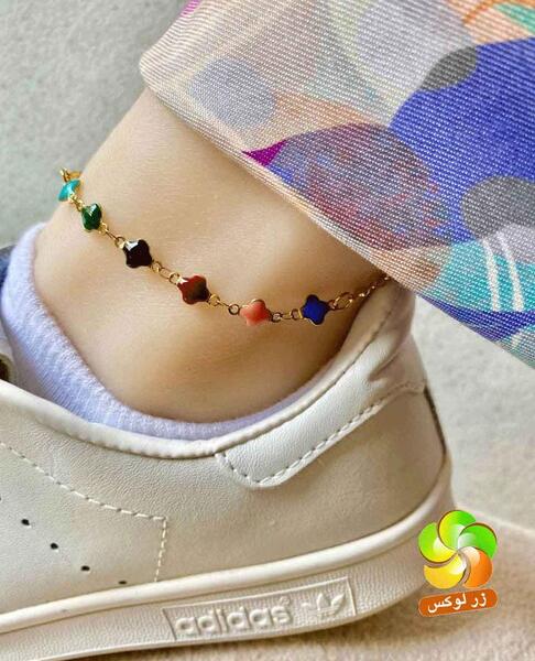 عکس از پابند