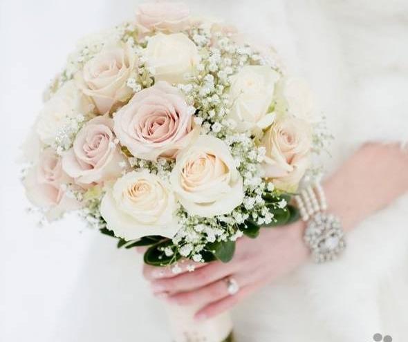 عکس دستبند گل برای عروس