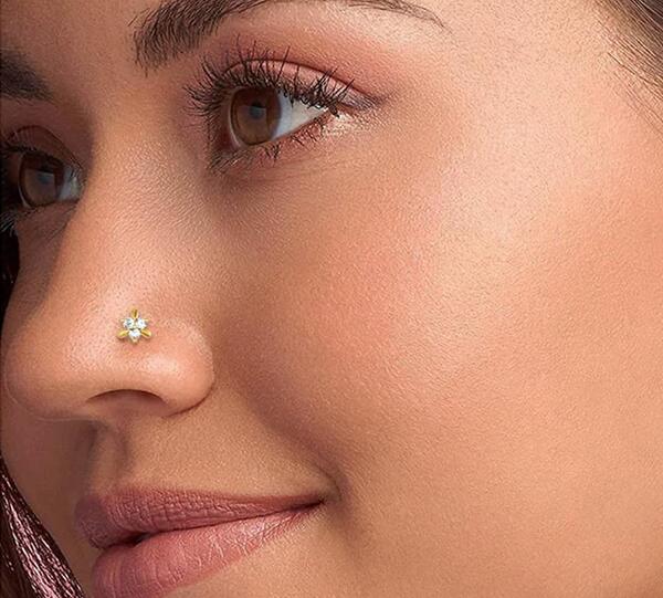 عکس پیرسینگ روی بینی