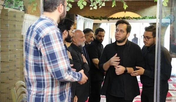 عکس مجری حسینیه معلی