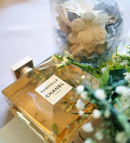 عکس عطر و ادکلن با کیفیت بالا