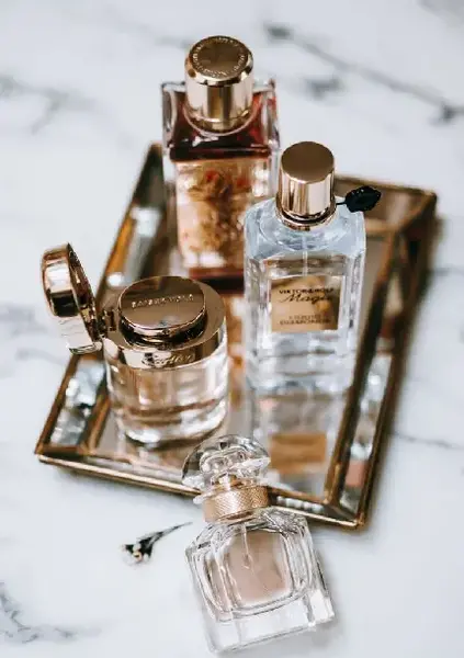 عکس عطر فروش