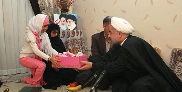 عکس کفش دخترانه عروسکی