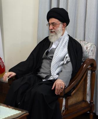 عکس انگشتر خامنه ای