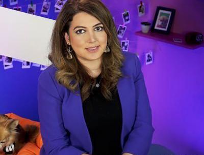 عکس مجری سالی تاک