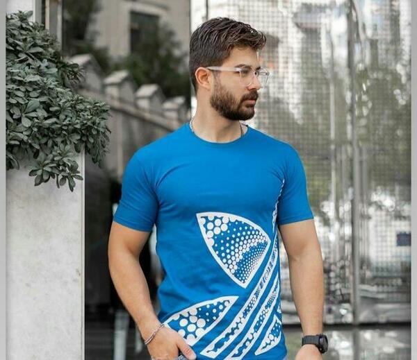 عکس تیشرت آبی