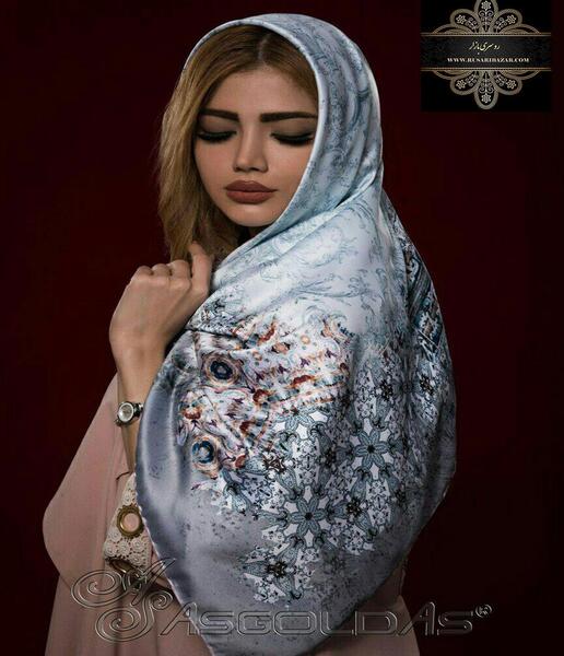 عکس روسری نخی مشکی