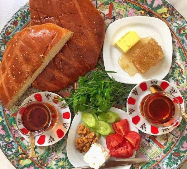 عکس باران صبحانه