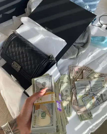 عکس کیف پول دلار