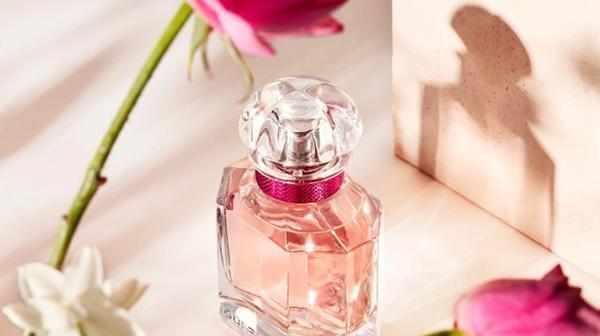 عکس عطر گل رز