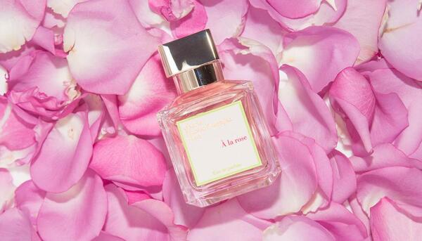 عکس عطر گل رز