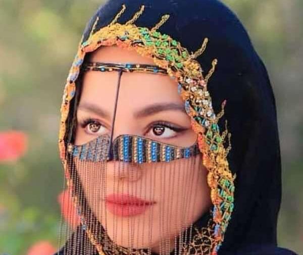 عکس دختر بلوچ نقاب دار