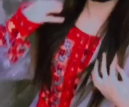 عکس دست دختر بلوچ ویسگون