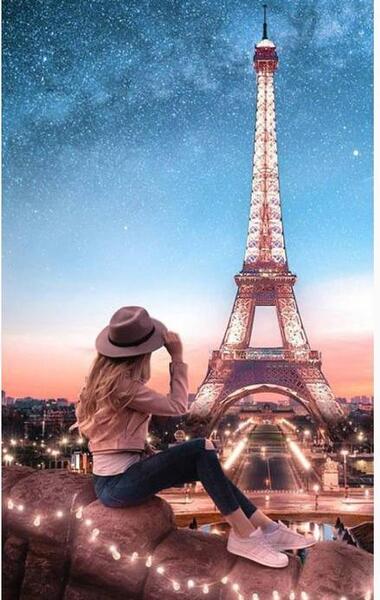 عکس دختر فیک برای تصویر زمینه