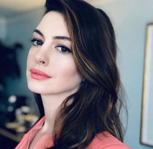 عکس پرحاشیه ان هاتاوی