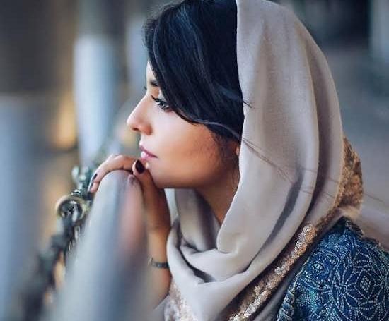 عکس دختر فیک با هودی
