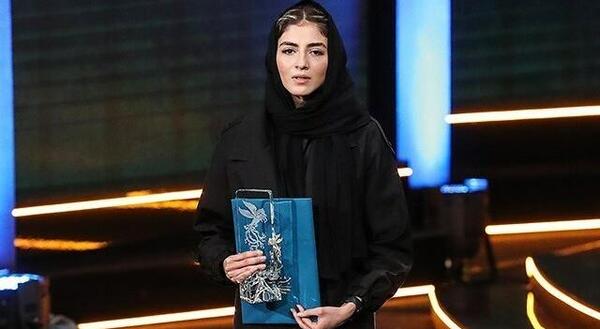عکس پردیس پورعابدینی در آقازاده