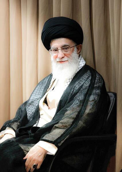 عکس پرچم ایران و خامنه ای