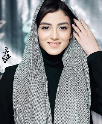 عکس پردیس پورعابدینی در جشنواره فجر