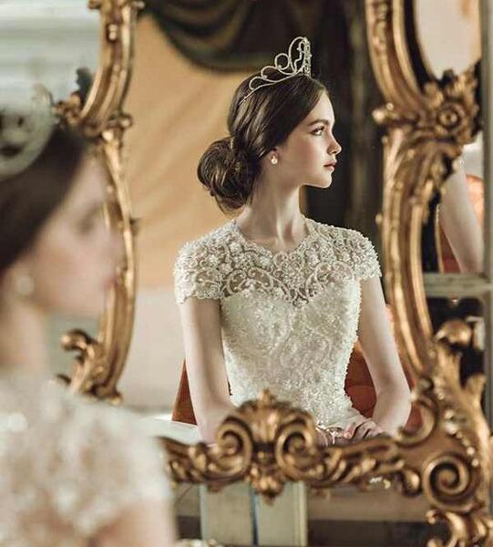 عکس های دخترونه جلوی اینه