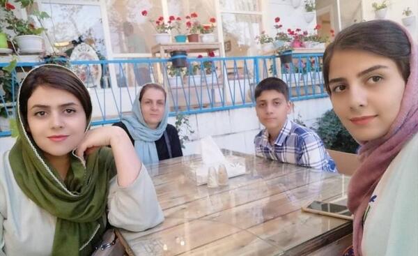 عکس کافه زیتون سنندج