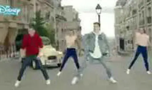 عکس دختر کفشدوزکی ستاره ای