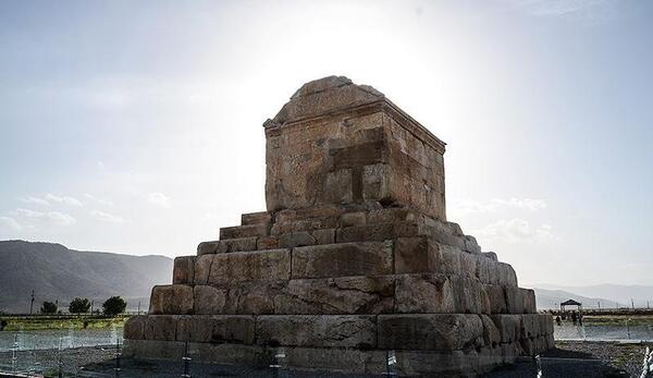 عکسهای تخت جمشید و پاسارگاد