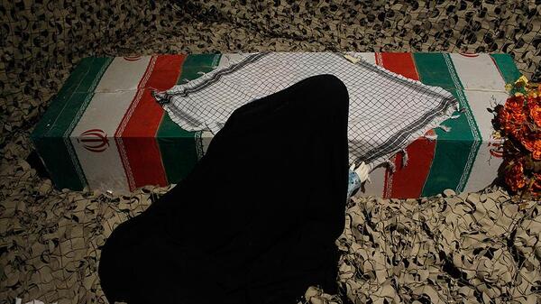 عکس نمایشگاه یاس کبود