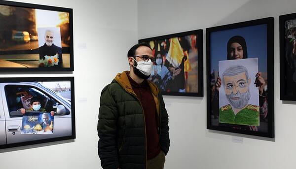 نمایشگاه عکس سرو روان