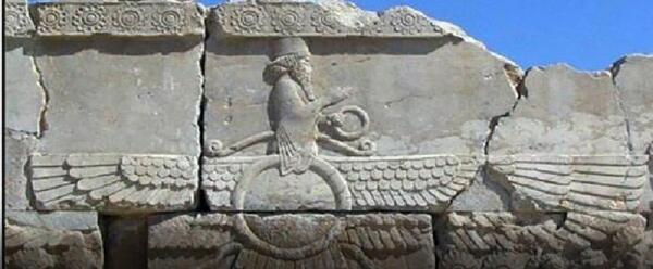 عکس خشایارشا در تخت جمشید