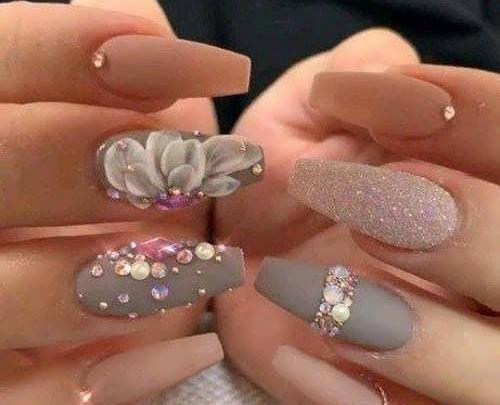 عکس کاشت ناخن نگین دار
