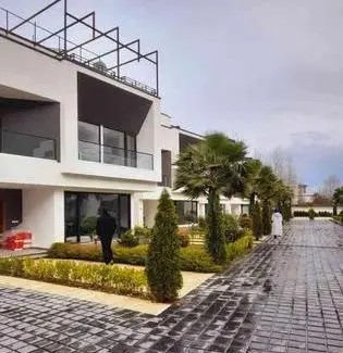 عکس زمین بازی هندبال