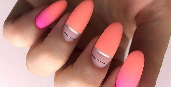 عکس کاشت ناخن بلند صورتی