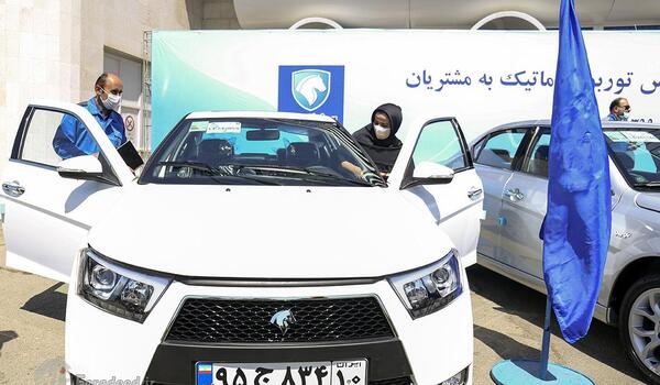 عکس دنا پلاس آبی