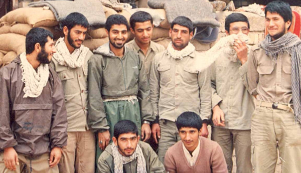 عکس حاج قاسم در زورخانه