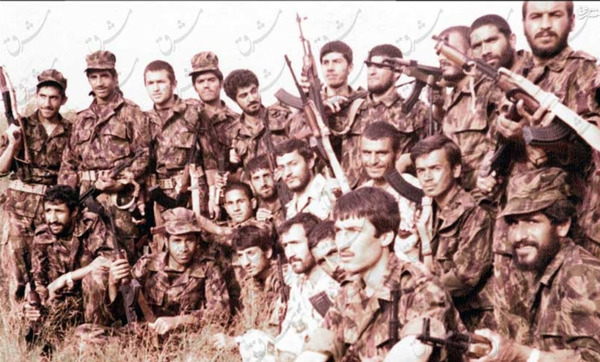 عکس حاج قاسم در زورخانه
