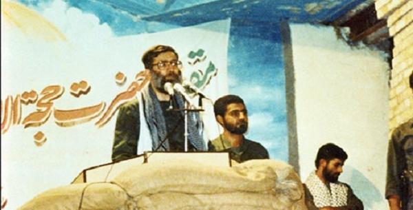 عکس شهید سلیمانی در کنار رهبر