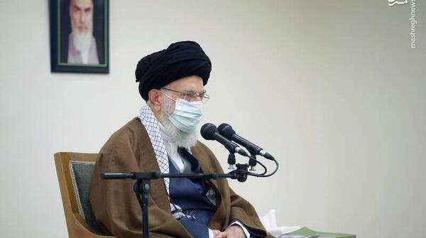 عکس سلیمانی با رهبر