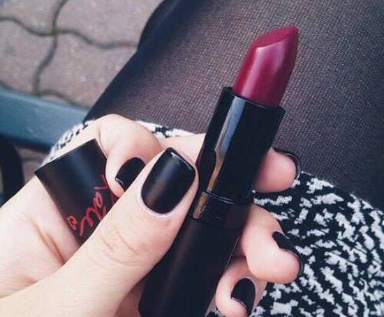 عکس دخترونه صورتی شیک برای پروفایل
