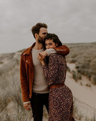 عکس ژست عکاسی دونفره عاشقانه تولد