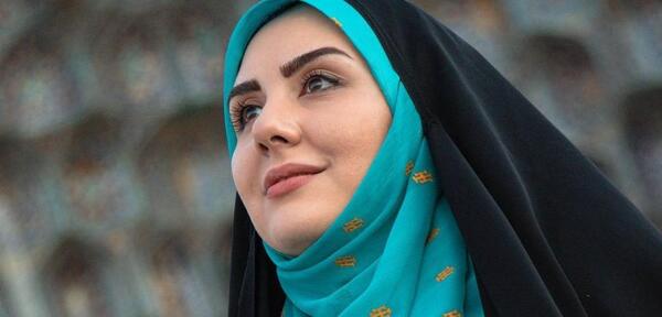 عکس مجری زن برنامه بهونه